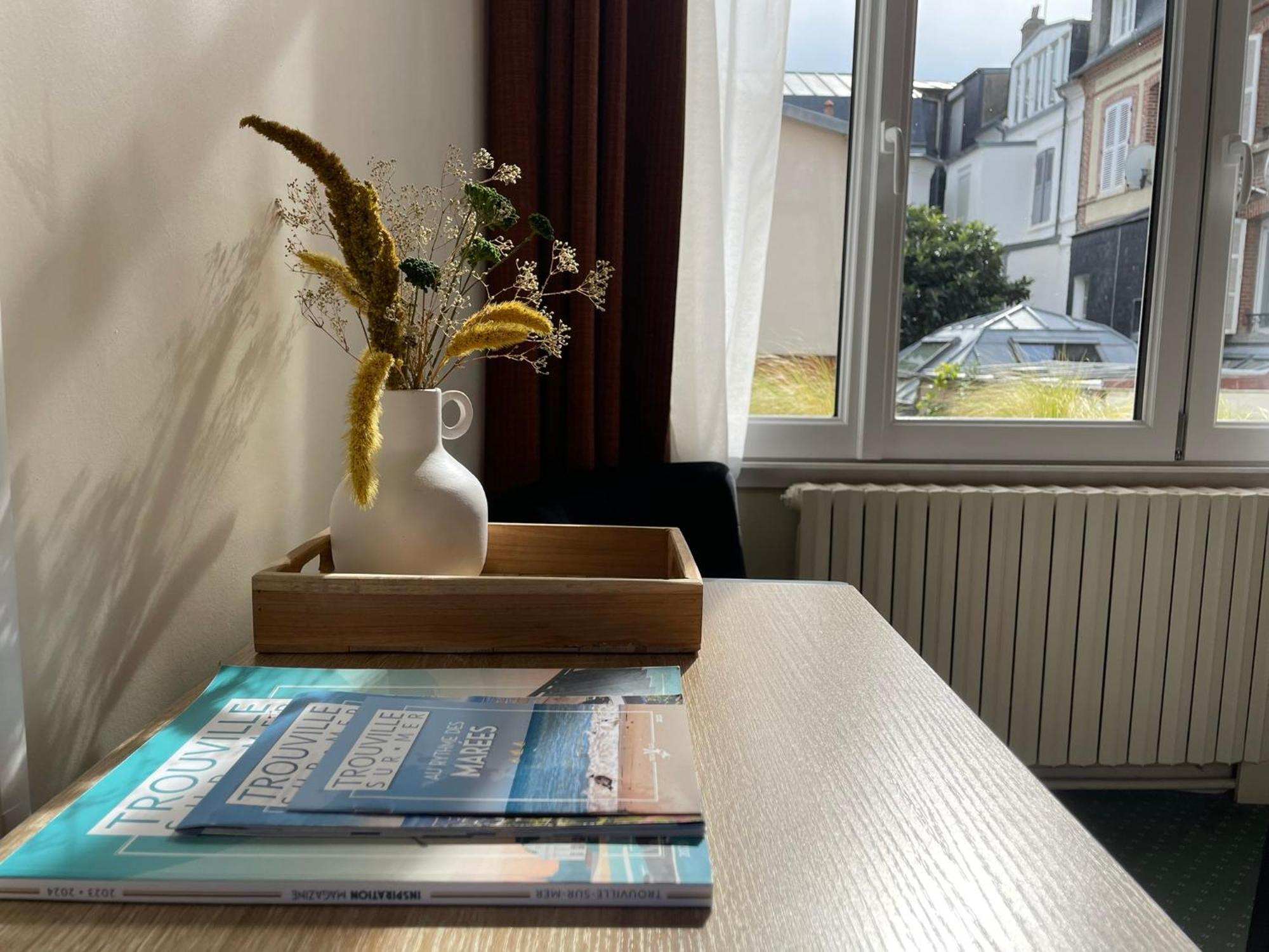 Le Trouville - Hotel De Charme Ruang foto