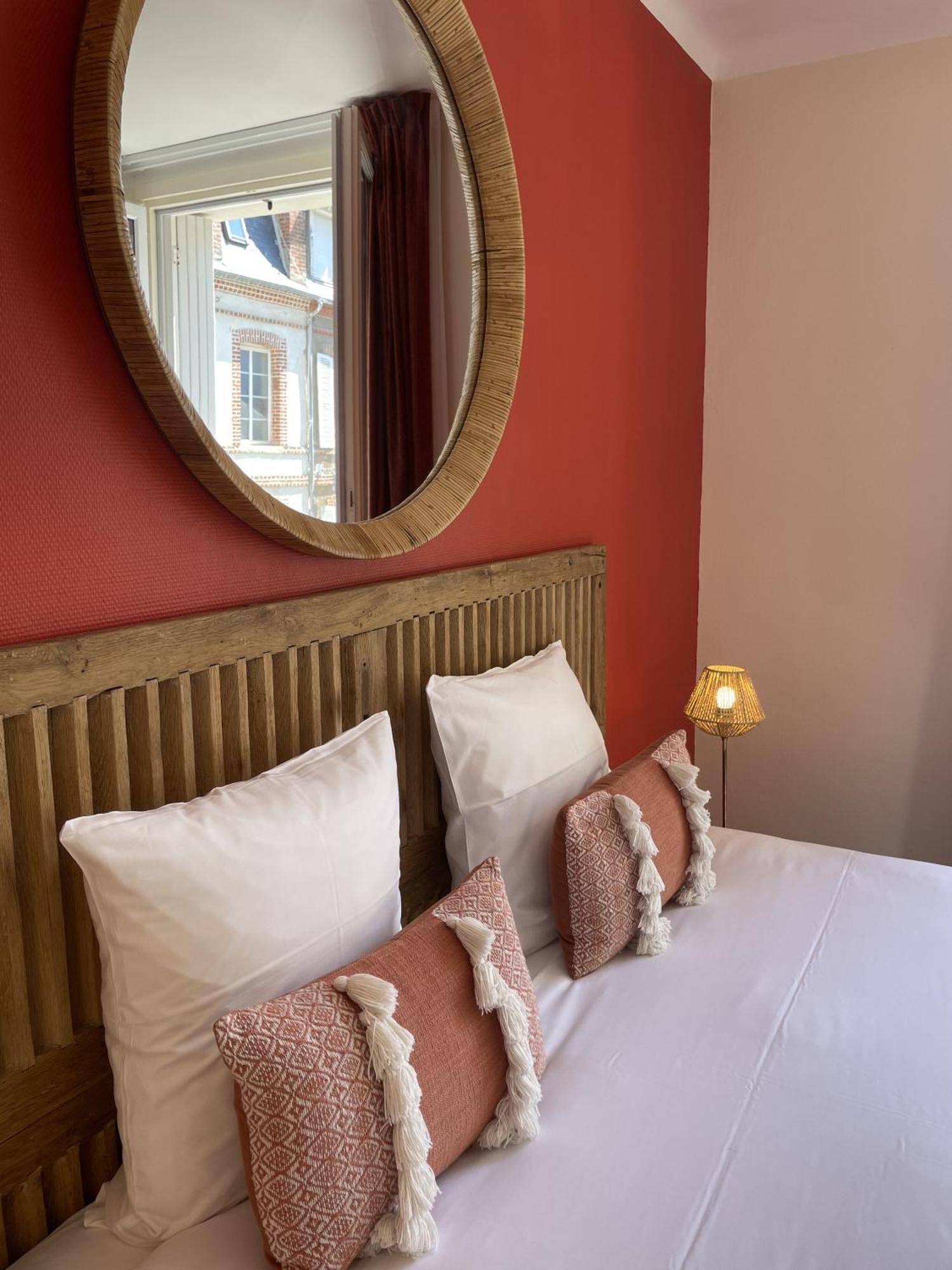 Le Trouville - Hotel De Charme Bagian luar foto